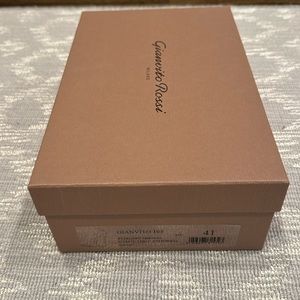 Gianvito Rossi Shoe Box only